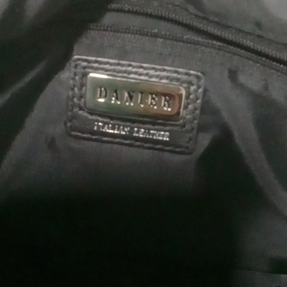 Handbag - Picture 3 of 5